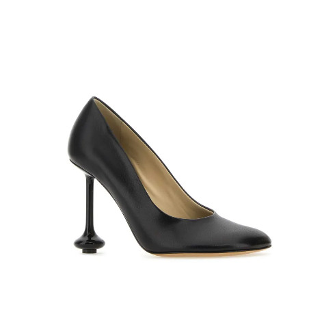 Black leather Toy pumps