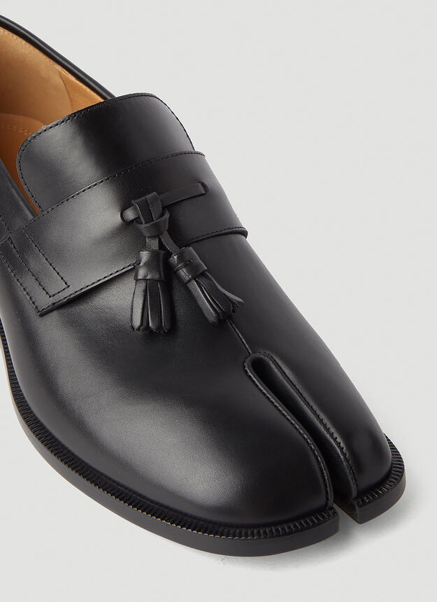 Tabi Leather Loafers in Black 