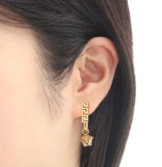 Medusa drop earrings