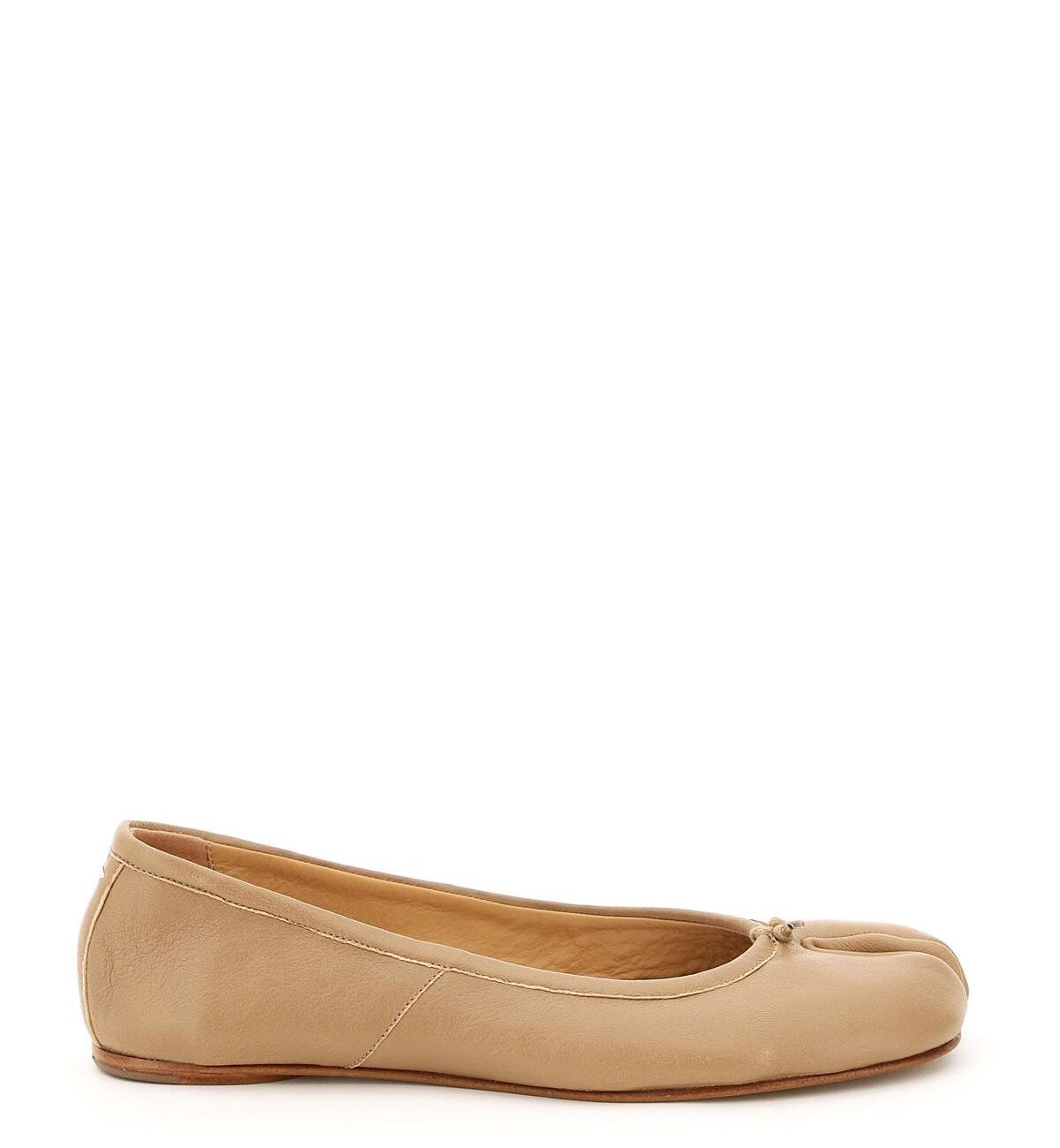 (W) Maison Margiela Tabi Ballet Flat Shoes Camel
