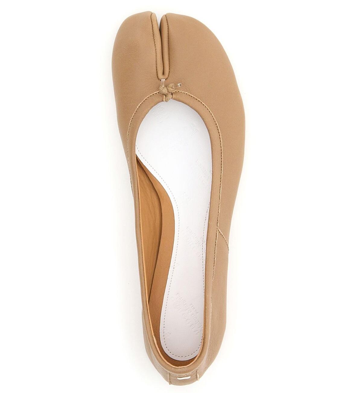 (W) Maison Margiela Tabi Ballet Flat Shoes Camel