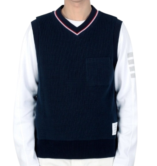 Textured cotton V-neck vest