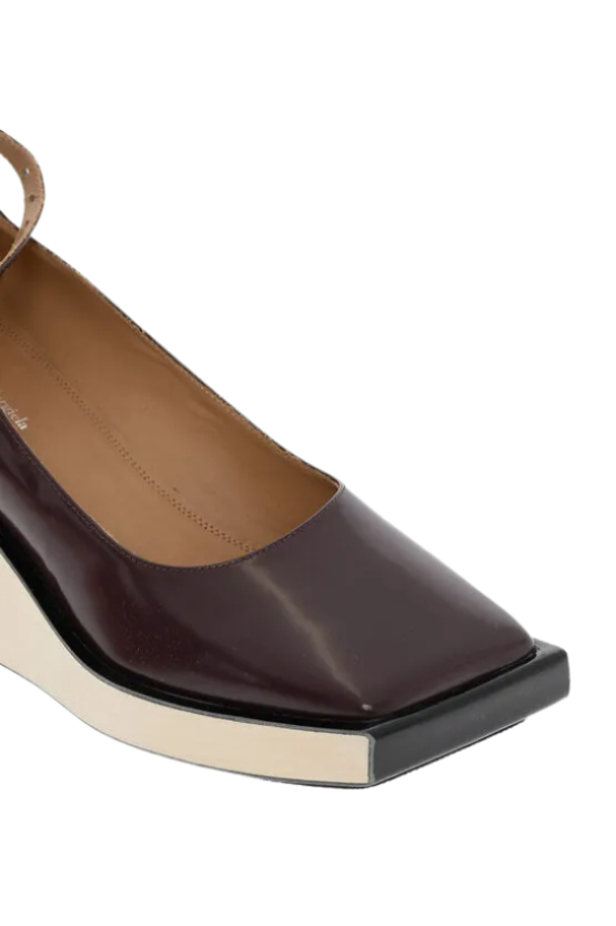 MM22 Patent Leather Ankle Strap Wedge with Wood Sole