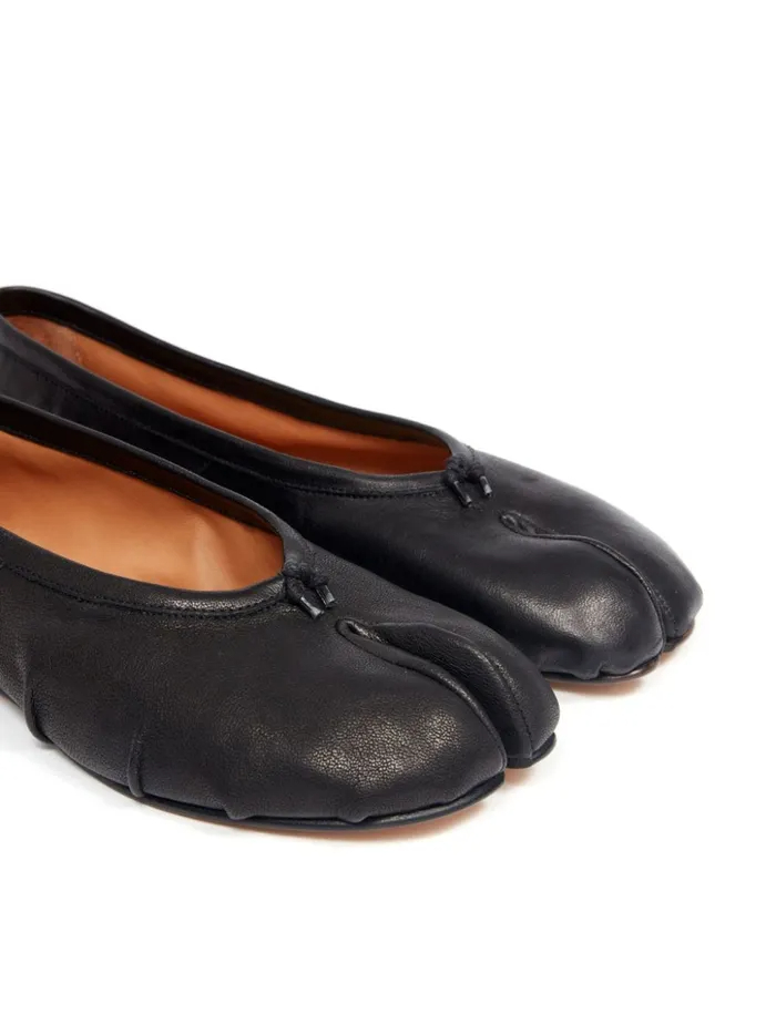 Flat shoes Black