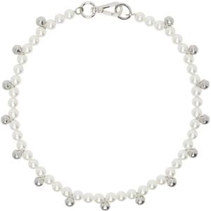 Belle charm pearl detail necklace