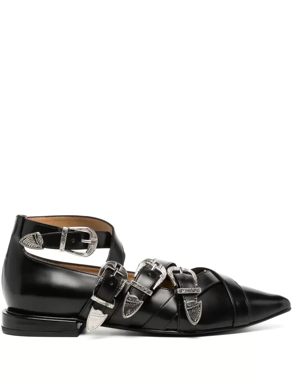 Point toe buckle strap leather shoes