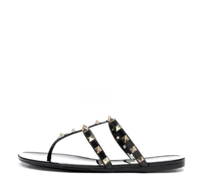 Rubber Rockstud Flat Thong Sandals