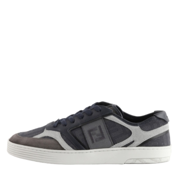 Step Leather Low Top Sneakers