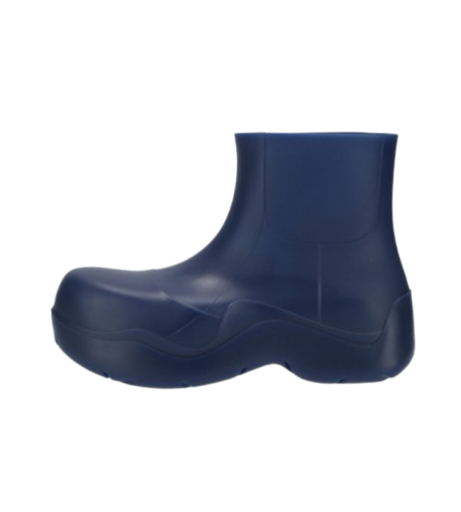 Blue rubber puddle boots