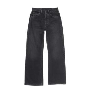 LOOSE FIT JEANS - 2021F