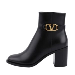 V-logo signature ankle boots