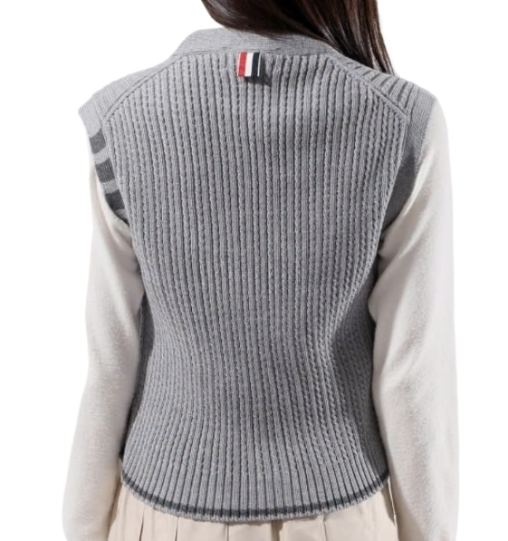 24FWMerino Wool 4-Bar Crop Cable Cardigan Vest