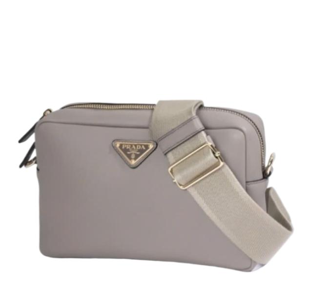 Soft leather shoulder bag