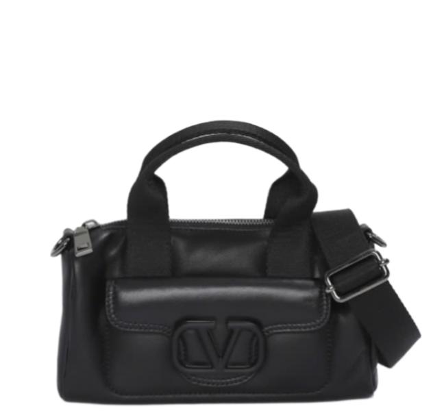 V logo signature clutch bag