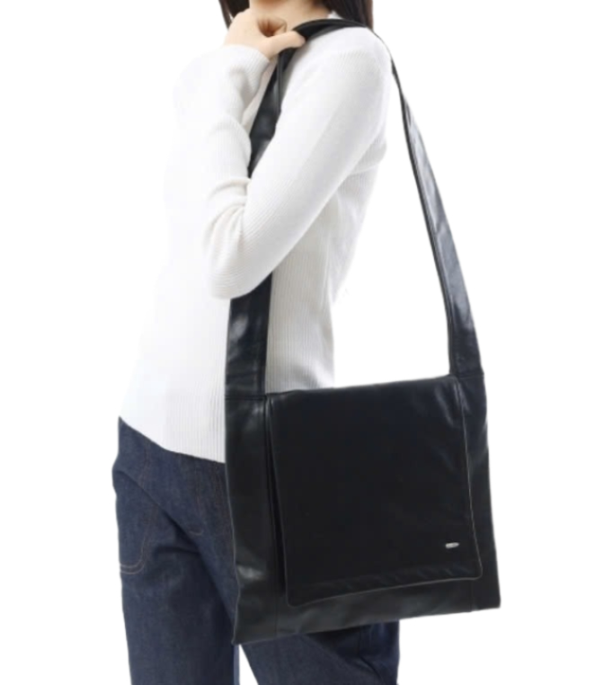 Slim shoulder bag