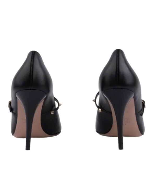 Rockstud pumps heels