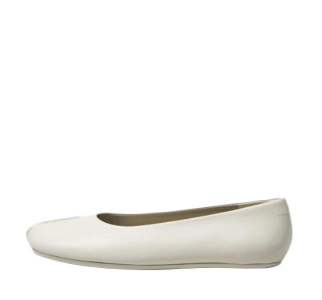 Anatomic ballerina flats