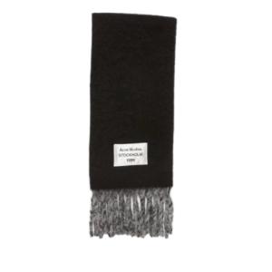 Fringe Logo Label Scarf