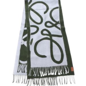 Anagram scarf