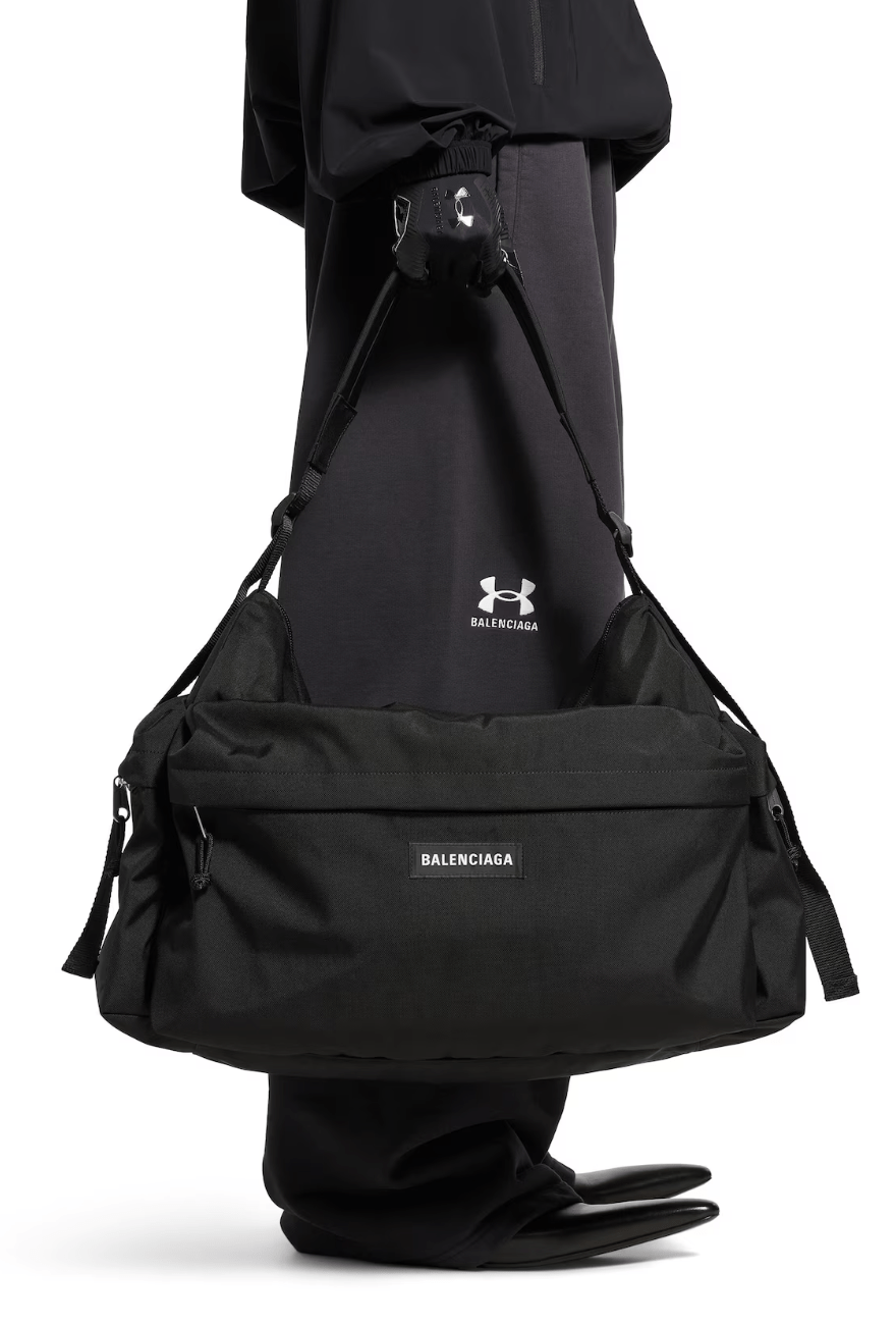  Explorer Medium Multi-Pocket Weekender Black