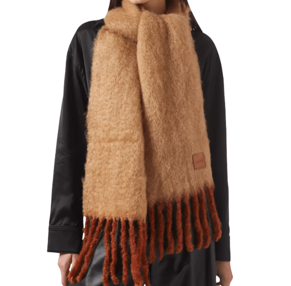Logo Fringe Scarf in Wool-blend