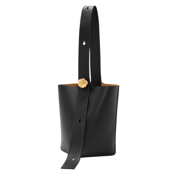 MEDIUM PEBBLE BUCKET IN SMOOTH CALFSKIN
