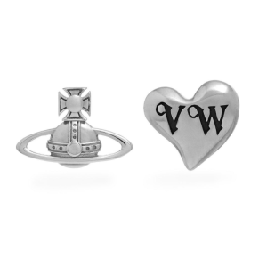 Leodaria Silver Stud Earrings