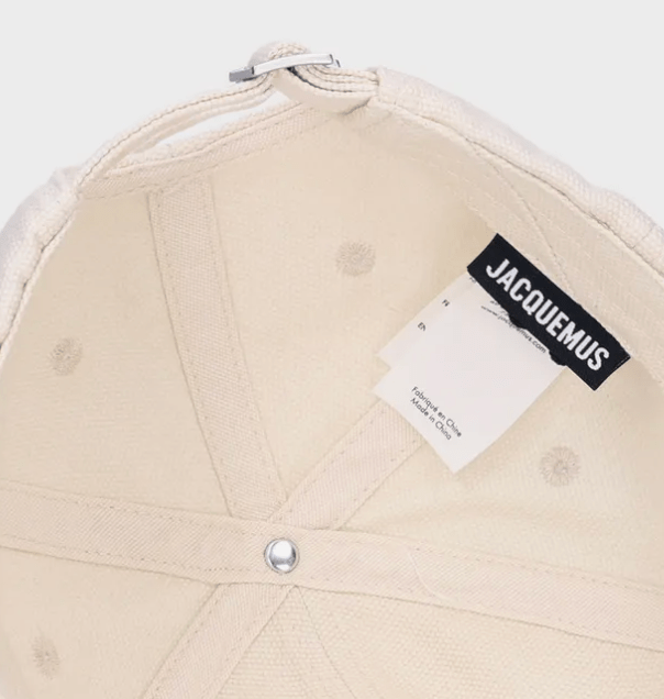 Signature baseball cap.