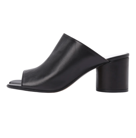Tabi heel mules in Black