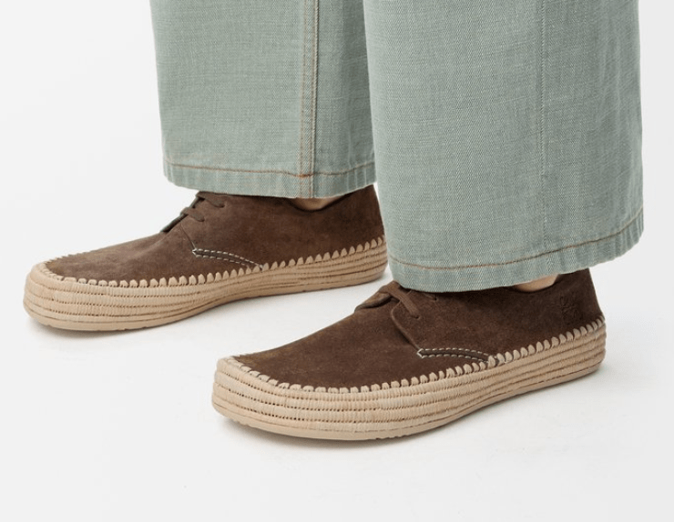 Rio lace-up in suede and raffia