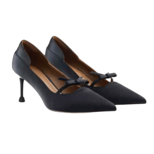 SHUSHU/TONG Vintage Pointed-Toe Black Heels