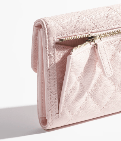 CLASSIC SMALL FLAP WALLET