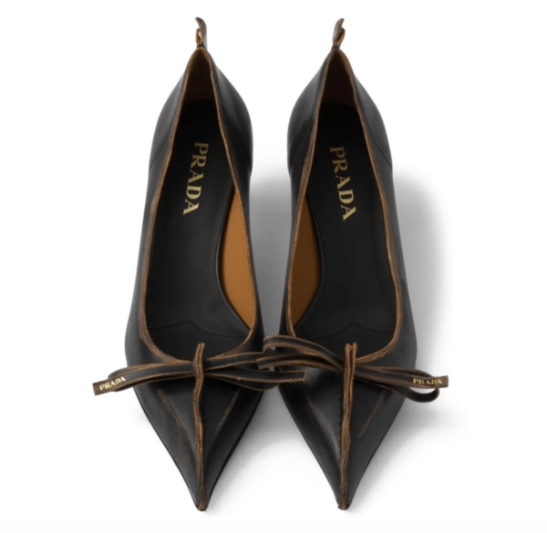 PRADA Black Pumps