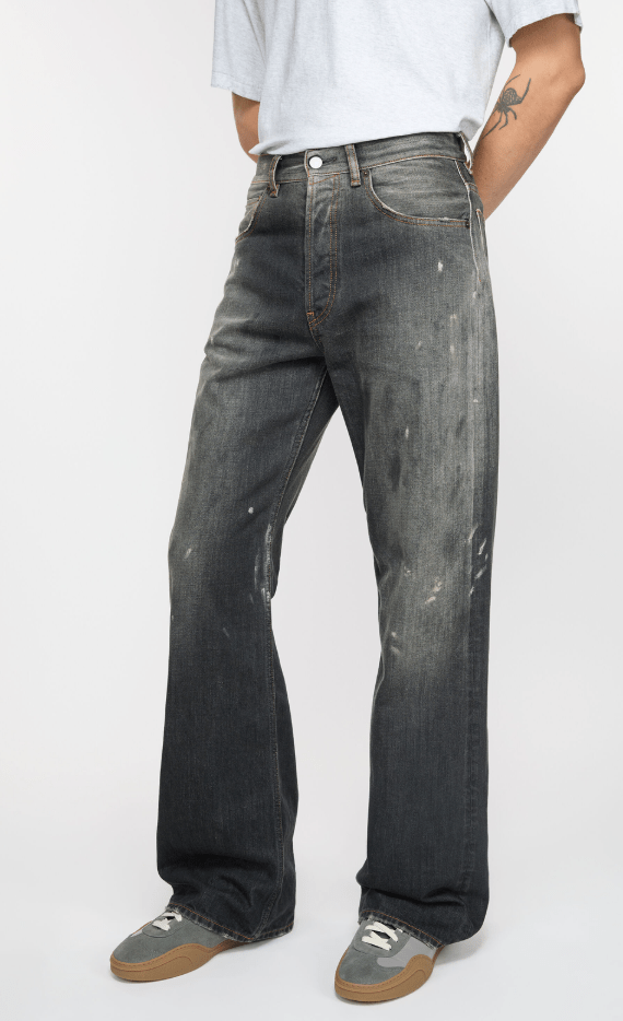 Loose-Fit Jeans - 2021M