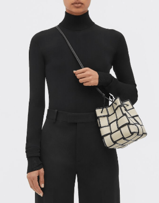 Bottega Veneta Cassette Bucket Bag Natural Black