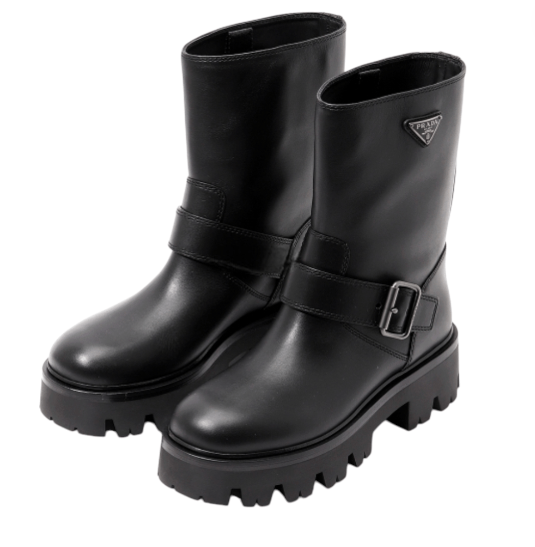 Stride leather biker boots in black