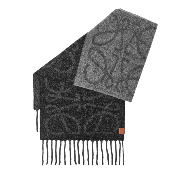 Anagram scarf in alpaca and wool