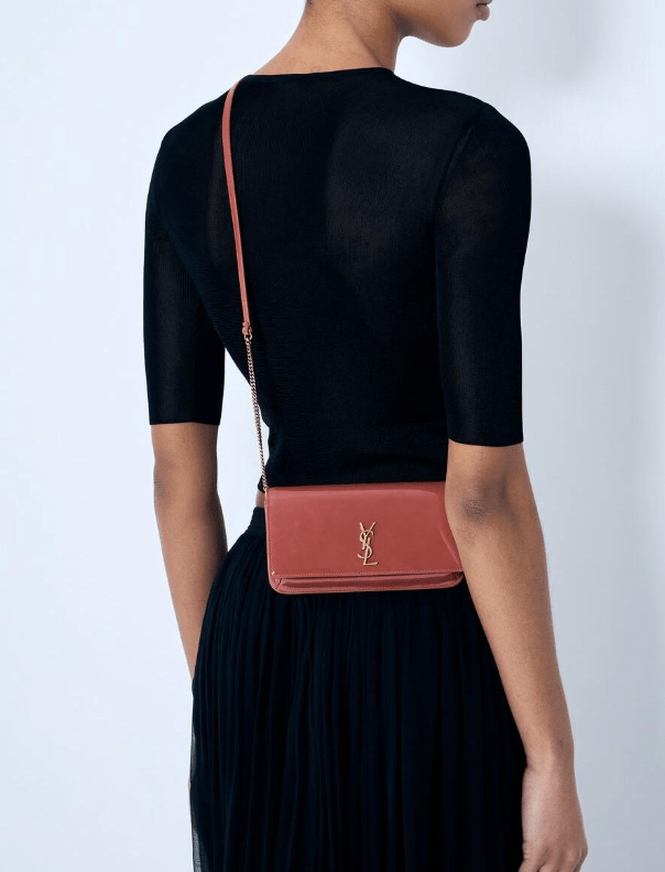 Saint Laurent Cassandre Phone Case in Patent Leather Mild Rose3