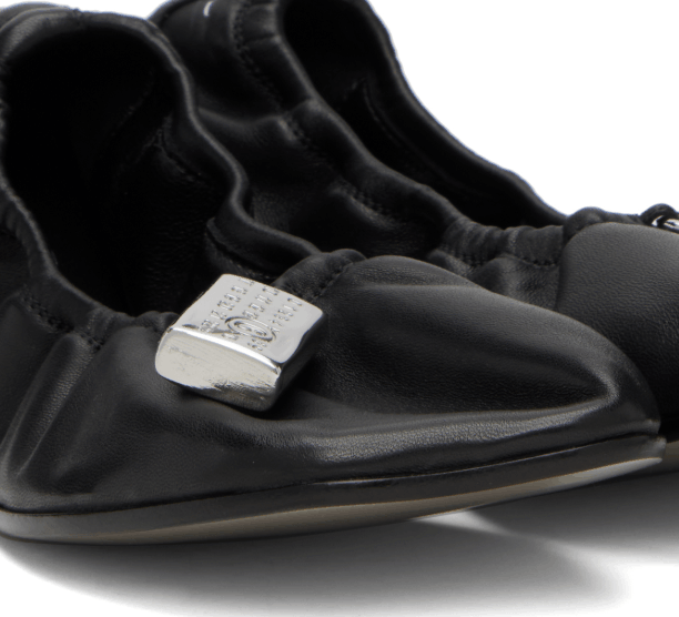 Mm6 maison margiela Ballet flats with charm details BLACK 