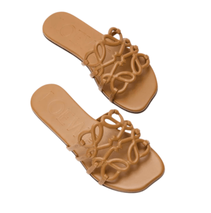 Petal Anagram slide in soft calfskin Beige