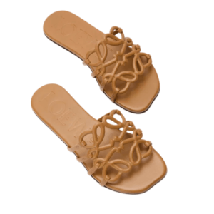 Petal Anagram slide in soft calfskin Beige