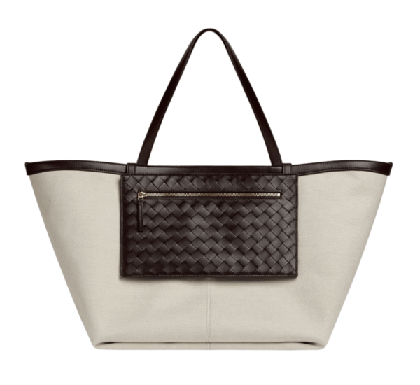 Bottega Veneta Large Flip Flap Natural Fondant