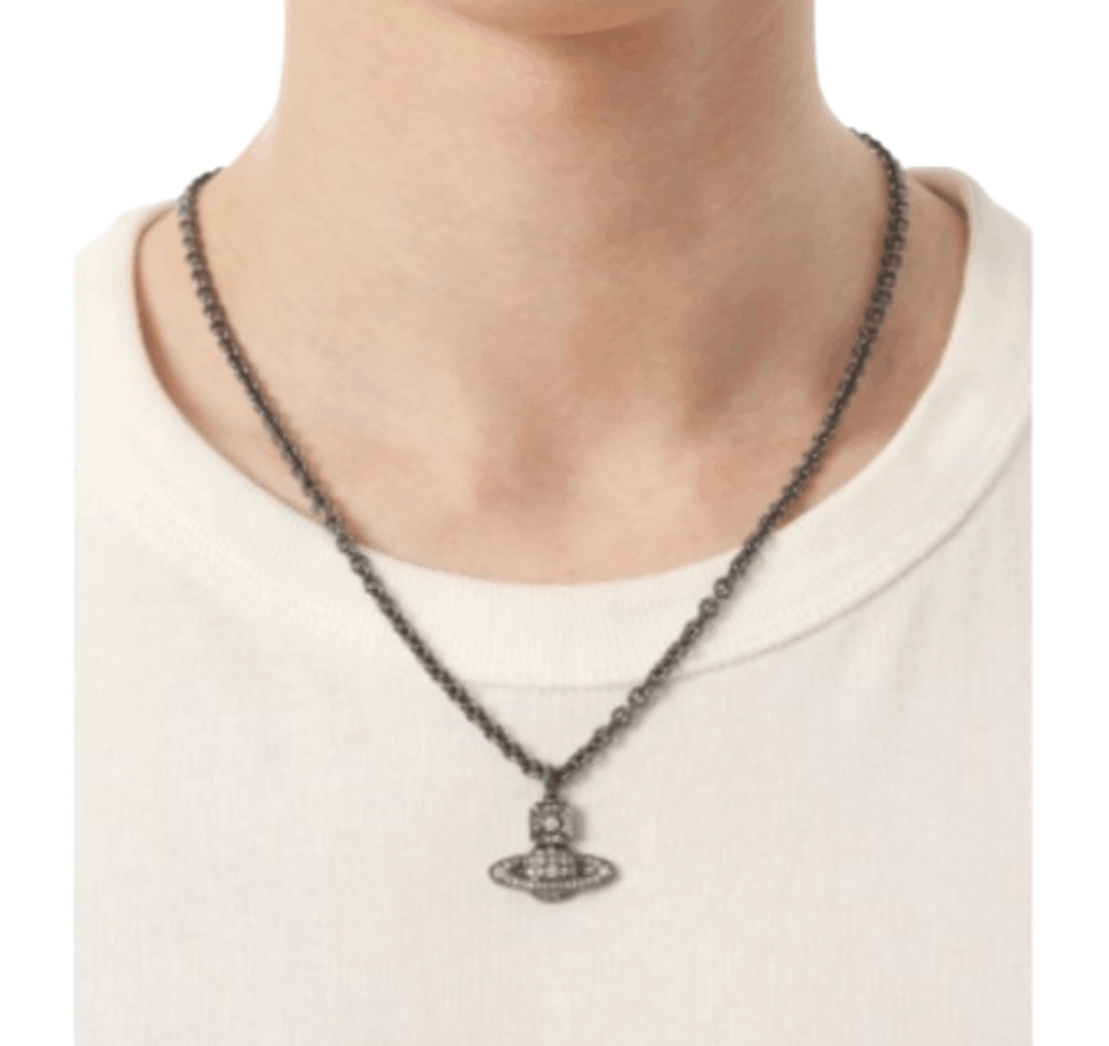Vivienne Westwood CARMELO BAS RELIEF PENDANT