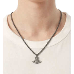 Vivienne Westwood CARMELO BAS RELIEF PENDANT