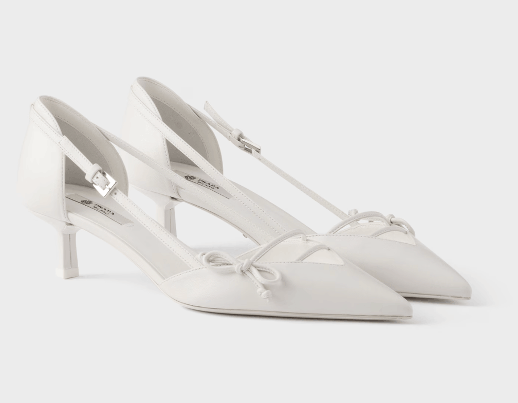 White Open-side leather pumps	