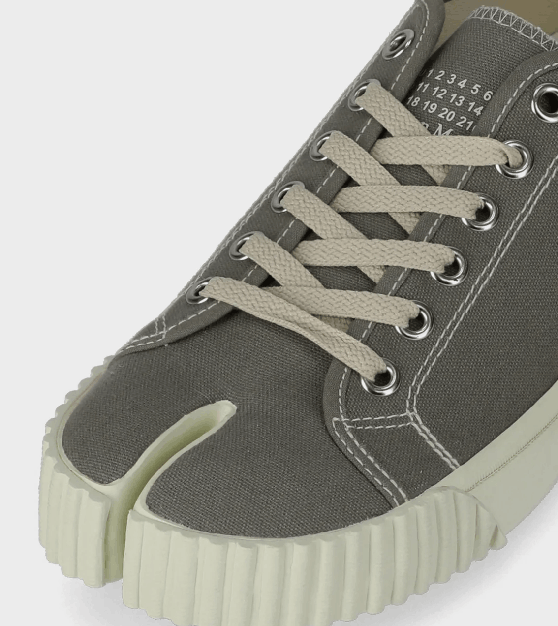 MAISON MARGIELA - Low-top Tabi sneakers