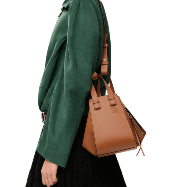 Compact Hammock bag in classic calfskin