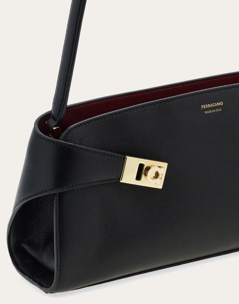 Hug East-West shoulder bag - BLACK