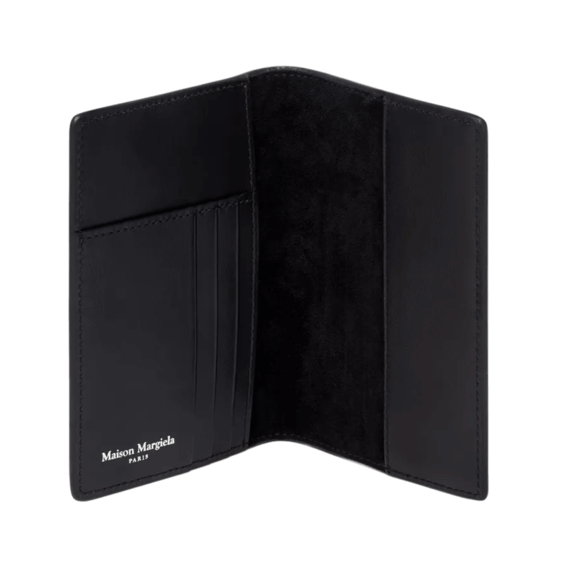 Leather Passport Holder SA2VL0030 P7268 H8419