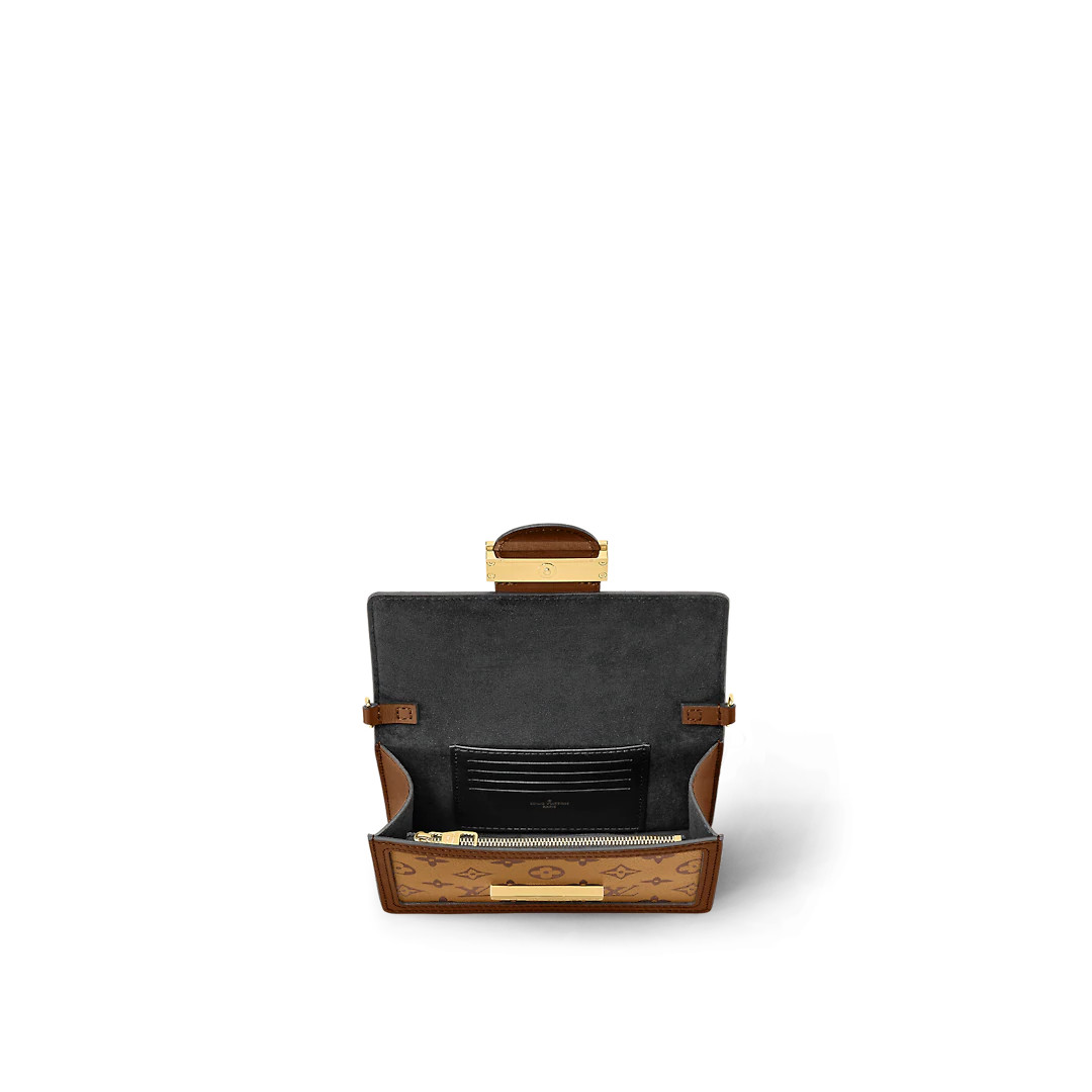 DAUPHINE CHAIN WALLET